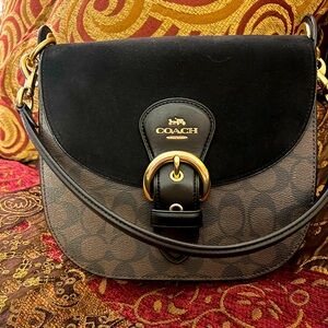 [Coach] KLEO SHOULDER BAG 23 IN SIGNATURE CANVAS  - Pristine condition!